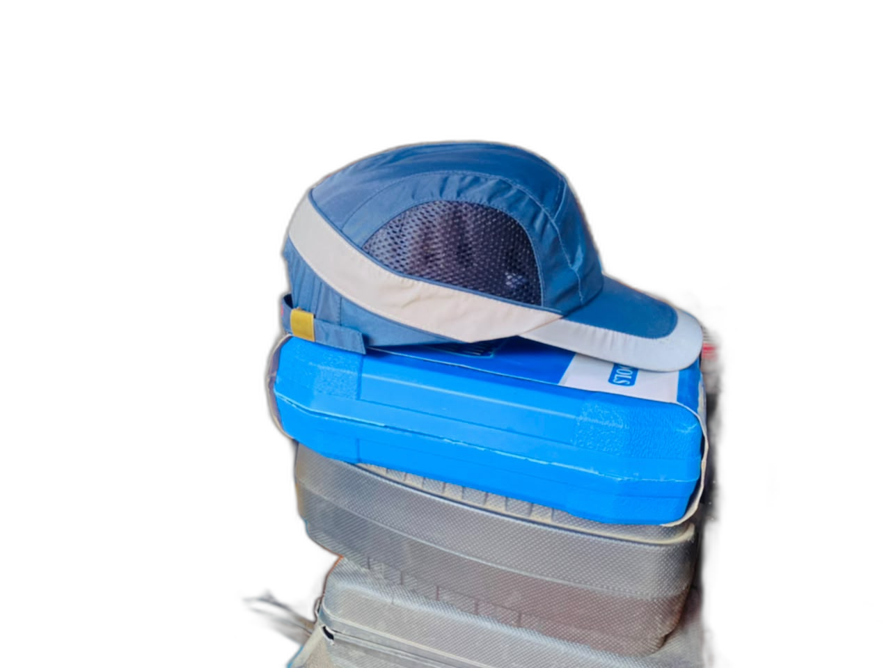 Casquette anti-heurt bleu marine liseré gris